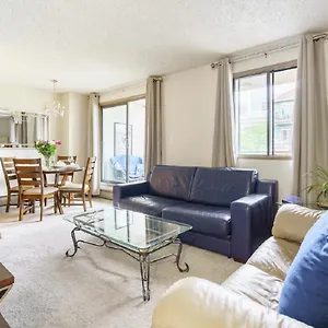 Entire Downtown, Walk To Bmo & Stampede, Parking, 1,5 Hrs To Banff Canada